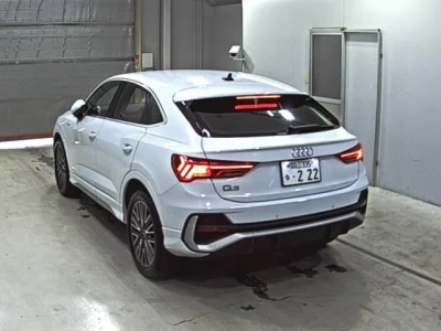 Audi Q3  с аукциона в Японии