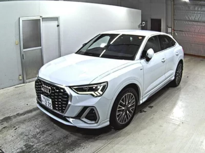 Audi Q3  с аукциона в Японии