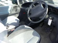 Toyota ESTIMA лот № 9121 оценка 3.5  с аукциона в Японии 2