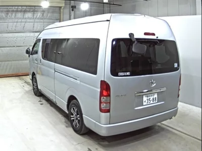 Toyota HIACE VAN  с аукциона в Японии