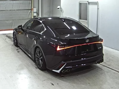 Lexus IS
