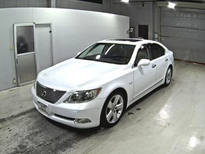 Lexus LS