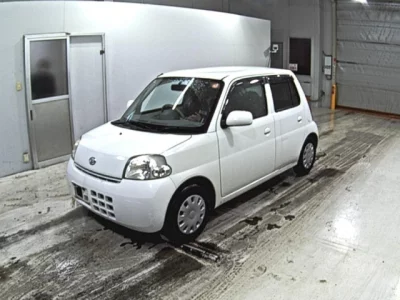 Daihatsu Esse