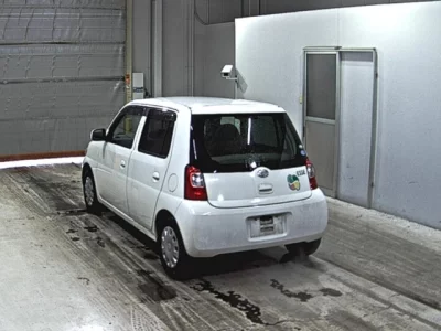 Daihatsu Esse