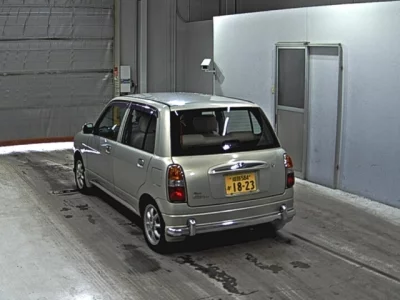 Daihatsu MIRA