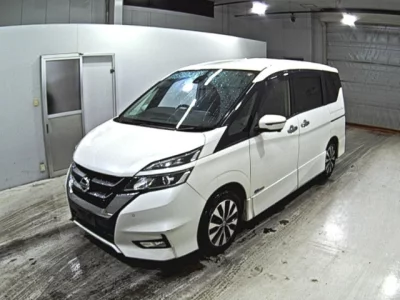 Nissan SERENA  с аукциона в Японии