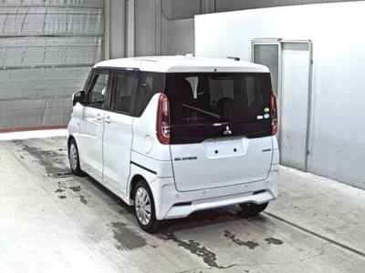 Mitsubishi EK SPACE  с аукциона в Японии