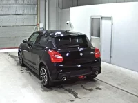 Suzuki SWIFT лот № 3033 оценка 4.5  с аукциона в Японии 1
