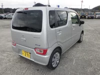 Suzuki WAGON R лот № 3839 оценка 4.5  с аукциона в Японии 4