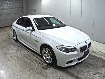 BMW 5-Series  с аукциона в Японии