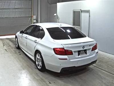 BMW 5-Series  с аукциона в Японии