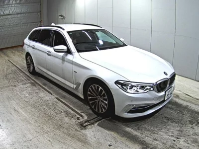 BMW 5-Series  с аукциона в Японии