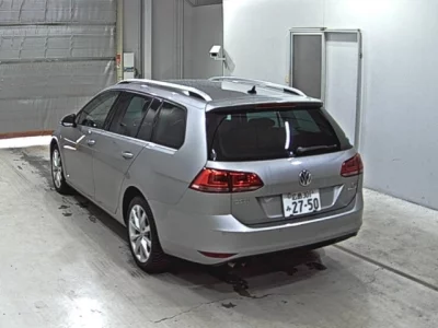 Volkswagen GOLF VARIANT