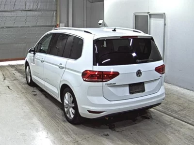 Volkswagen GOLF TOURAN