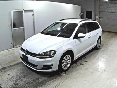 Volkswagen GOLF VARIANT