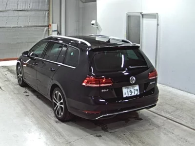 Volkswagen GOLF VARIANT