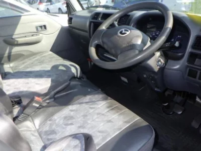 Mazda BONGO BRAWNY VAN