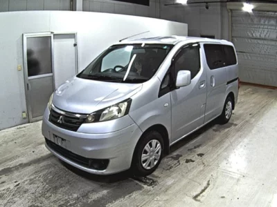 Mitsubishi DELICA D3