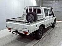 Toyota LAND CRUISER лот № 3196 оценка 4  с аукциона в Японии 4
