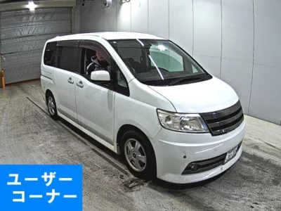 Nissan SERENA  с аукциона в Японии