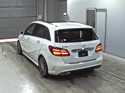 Mercedes-Benz B CLASS