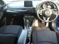 Mazda DEMIO лот № 2239 оценка 4  с аукциона в Японии 2