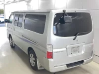 Nissan CARAVAN VAN лот № 4002 оценка 3.5  с аукциона в Японии 1