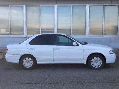 Nissan SUNNY  с аукциона в Японии