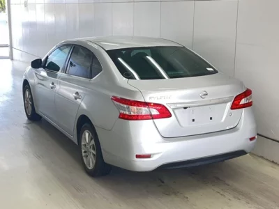 Nissan SYLPHY
