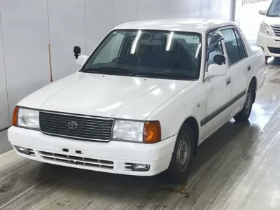 Toyota CROWN COMFORT  с аукциона в Японии