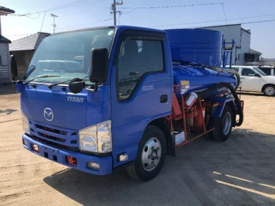 Mazda TITAN  с аукциона в Японии