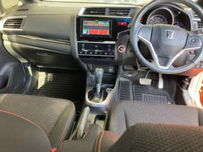 Honda FIT  с аукциона в Японии