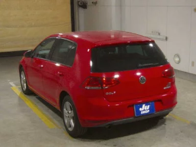 Volkswagen GOLF  с аукциона в Японии
