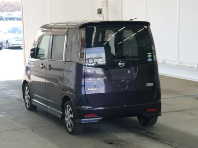 Nissan ROOX  с аукциона в Японии