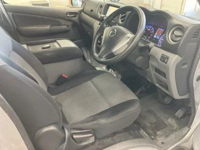 Nissan CARAVAN VAN