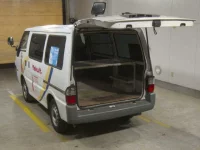 Mazda BONGO VAN лот № 2608 оценка 3  с аукциона в Японии 1