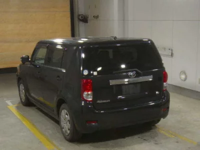 Toyota COROLLA RUMION  с аукциона в Японии