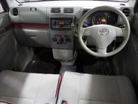 Toyota PIXIS SPACE лот № 4061 оценка 3.5  с аукциона в Японии 2