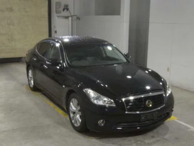 Nissan FUGA  с аукциона в Японии