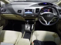 Honda CIVIC HYBRID лот № 4133 оценка 3.5  с аукциона в Японии 2