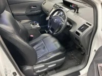 Toyota PRIUS ALPHA лот № 2313 оценка 3.5  с аукциона в Японии 3