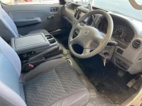 Nissan CARAVAN VAN лот № 5534 оценка RA  с аукциона в Японии 3