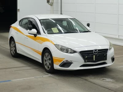 Mazda AXELA  с аукциона в Японии