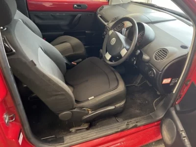 Volkswagen NEW BEETLE