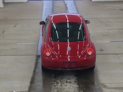 Volkswagen NEW BEETLE