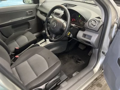 Mazda DEMIO  с аукциона в Японии