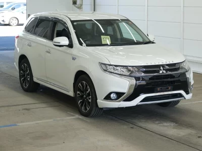 Mitsubishi OUTLANDER PHEV