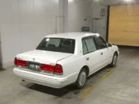 Toyota CROWN COMFORT лот № 2111 оценка 3.5  с аукциона в Японии 4