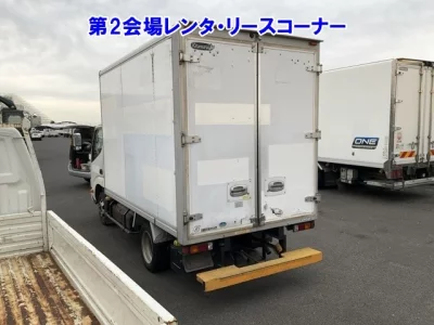 Toyota DYNA  с аукциона в Японии