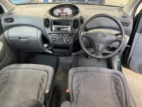 Toyota FUNCARGO лот № 2213 оценка 3  с аукциона в Японии 4